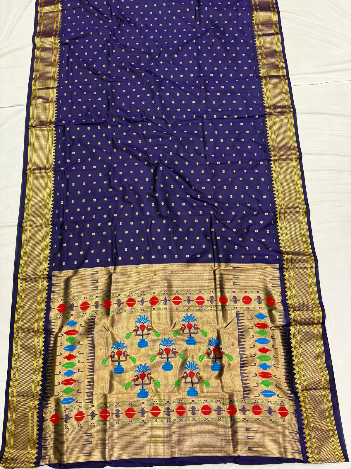 Experience luxury and tradition redefined with the Prominent Kalanjali Paithani Saree with Running Blouse Piece – a perfect addition to your collection in your Wardrobe.